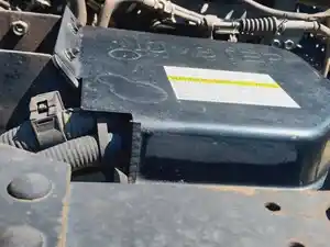 Used 2006 Isuzu NPR Bracket (Stock #242-019964-15)) Part Image