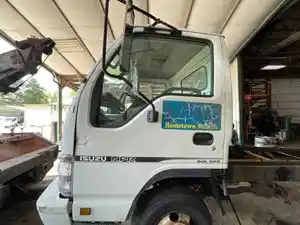 Used 2006 Isuzu NPR Door (Stock #233-801385-11)) Part Image
