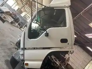 Used 2006 Isuzu NPR Door (Stock #242-022198-3)) Part Image
