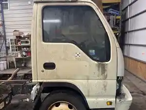 Used 2006 Isuzu NPR-HD Door (Stock #232-802273-10)) Part Image