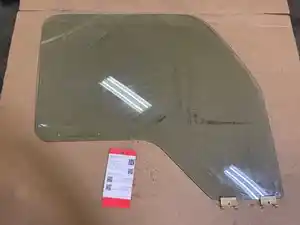 Used 2006 Isuzu W3500/W4500/NPR/NPR-HD Door Window (Stock #P-104089)) Part Image