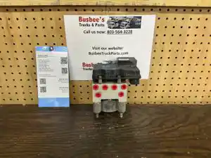 Used 2007 Mitsubishi FE ABS Brake Pump (Stock #P-104982)) Part Image