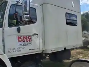 Used 2008 Hino 338 Cab Image