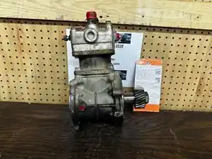 Used 2008 Hino J08E Air Compressor (Stock #P-1567)) Part Image