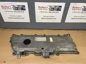 Used 2008 Isuzu 4HK1-TC Valve Cover (Stock #P-2151)) Part Image