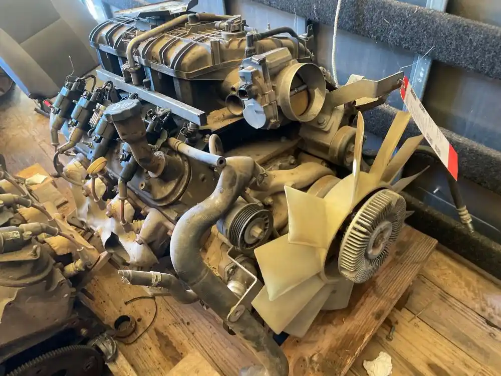 Used 2008 Isuzu 6.0 Gas Engine Assy