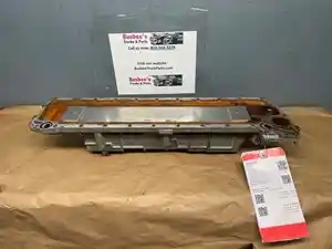 Used 2008 Isuzu 6HK1 Oil Cooler (Stock #P-104370)) Part Image