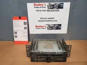Used 2008 Isuzu NPR Radio (Stock #P-104496)) Part Image