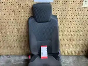 Used 2011 Isuzu NPR Seat (Stock #P-105024)) Part Image
