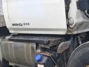 Used 2012 Hino 268 Diesel Particulate Filter (DPF) (Stock #252-S50447-6)) Part Image