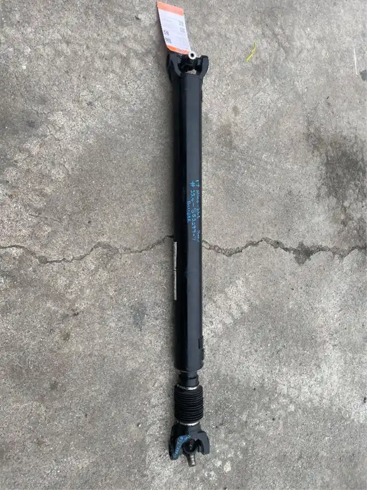 Used 2013 Hino 268 Driveshaft