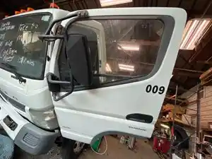 Used 2012 Mitsubishi FEC52S Door (Stock #221-007041-13)) Part Image