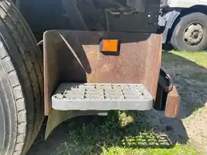 Used 2012 UD/Nissan UD2600 Step (Stock #173-N15359 check title to sell cab-2)) Part Image
