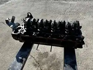 Used 2014 Isuzu 4HK1-TC Head (Stock #P-1704)) Part Image