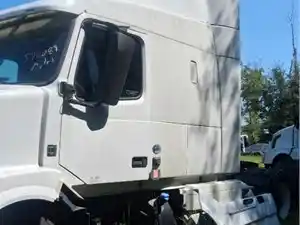 Used 2014 Volvo VNL Cab (Stock #251-170851-5)) Part Image
