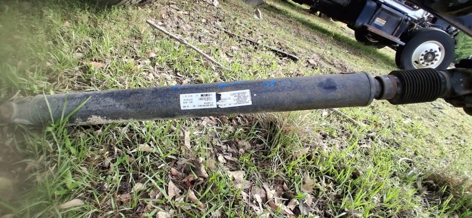 Used 2013 Hino 268 Driveshaft