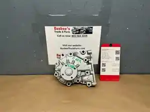 Used 2015 Isuzu 4HK1 Water Pump (Stock #P-104715)) Part Image