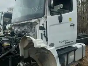 Used 2016 Hino 268 Cab Image