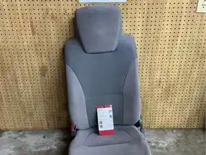 Used 2016 Isuzu NPR Seat (Stock #P-104959)) Part Image