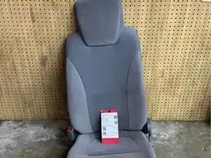 Used 2016 Isuzu NPR Seat (Stock #P-104967)) Part Image