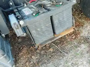 Used 2016 Mitsubishi FEC72S Battery Box (Stock #234-000984-8)) Part Image
