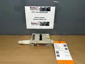 Used 2017 Hino 155 Fuse Box (Stock #P-103371)) Part Image