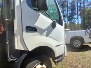 Used 2018 Hino 155 Door (Stock #253-003122-9)) Part Image