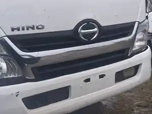 Used 2018 Hino 155 Grille (Stock #253-003124-7)) Part Image
