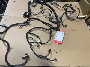 Used 2018 Isuzu NPR - GAS Wiring Harness (Cab & Dash) (Stock #P-104078)) Part Image