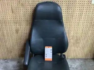 Used 2020 Hino 238 268 338 Seat (Stock #P-104977)) Part Image