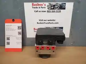 Used 2018-2021 Isuzu NPR ABS Brake Pump (Stock #P-104581)) Part Image