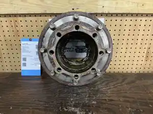 Used Hub Pilot / Unimount Front Wheel End, Spoke & Hub (Stock #P-105060)) Part Image