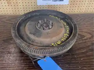 Used 2000 Mitsubishi Clutch Assy (Stock #P-10146)) Part Image