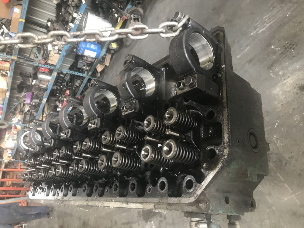 Used 1995 Volvo D12 Head for sale St. Andrews Manitoba Canada Heads