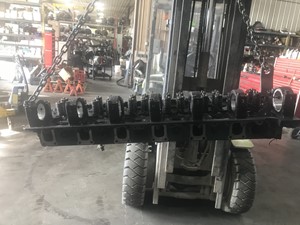 Used 1995 Volvo D12 Head (Stock #31-1)) Part Image