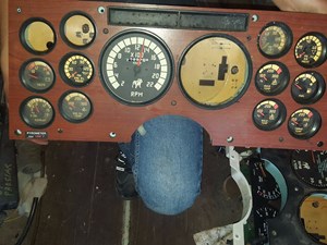 Used 1996 Mack Instrument Cluster (Stock #5MT522BM9)) Part Image