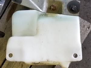 Used 1998 GMC Windshield Washer Reservoir (Stock #4460049140)) Part Image