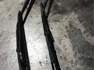 Used 2004 Freightliner COLUMBIA 120 Wiper Arm (Stock #37-16)) Part Image