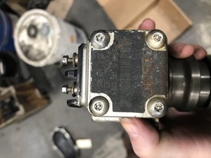 Used 2005 Mercedes OM 460 LA Fuel Gear Pump (Stock #29-11)) Part Image