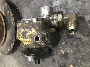 Used 2006 Caterpillar C7 Steering Pump (Stock #33-17)) Part Image