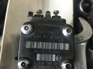Used 2006 Mercedes MBE906 Fuel Gear Pump (Stock #25-3)) Part Image