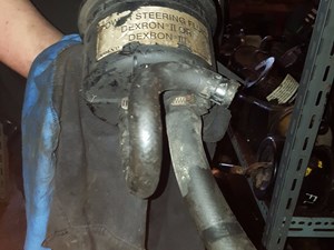 Used 2006 Volvo Power Steering Reservoir (Stock #4460047736)) Part Image