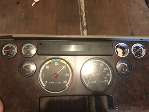 Used 2007 Freightliner ST120 Instrument Cluster (Stock #43310)) Part Image
