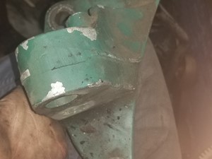 Used 2007 Volvo VNL Engine Mount Image