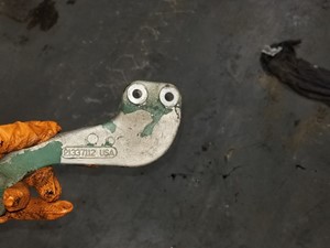 Used 2015 Volvo VNL64T Bracket Image