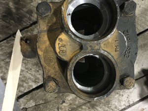 Used Caterpillar C13 Oil Pump (Stock #2231612)) Part Image