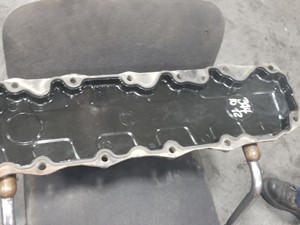 Used Caterpillar C7 Valve Cover (Stock #17-13)) Part Image