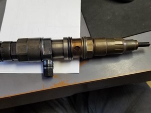 Used Detroit DD15 Fuel Injection Part (Stock #A4720700887)) Part Image