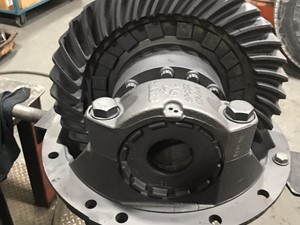 Reconditioned Eaton RS404 Rear Rear (Tandem Rear or Single) (Stock #49440)) Part Image