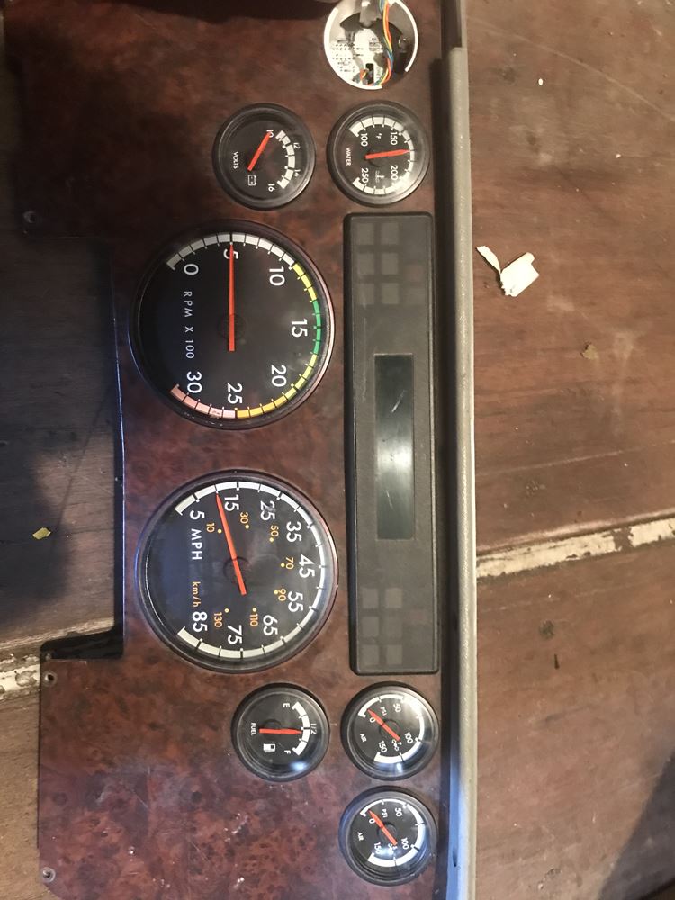 Freightliner CENTURY CLASS (Stock 4337) Instrument Cluster TPI